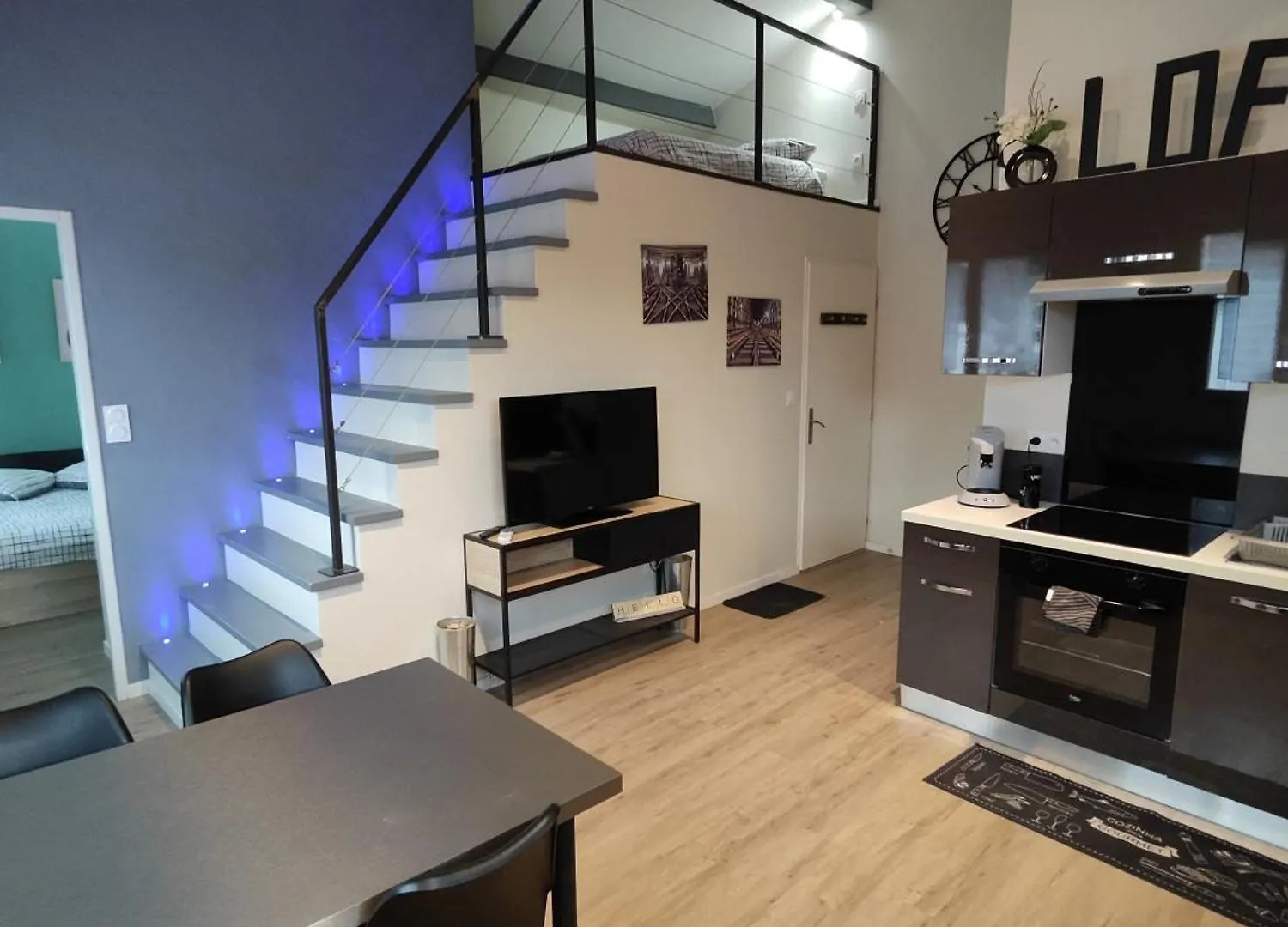 Loft, Studio And Love Rooms France